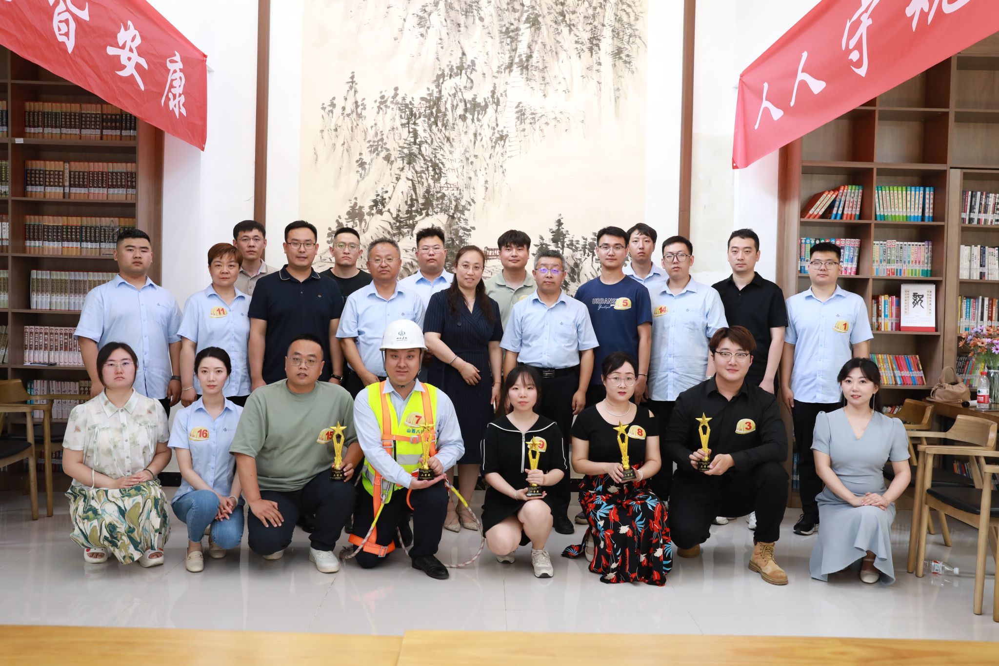 山西建投八建集团举办“中国梦·劳动美——人人守规范，，，，，，，处处皆安康”主题演讲比赛